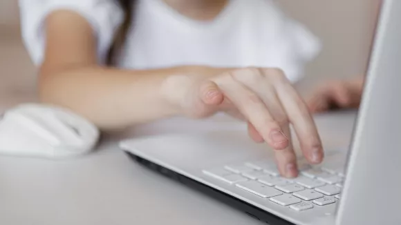 Επίδομα παιδιού: Αντίστροφη μέτρηση για την πληρωμή της 5ης δόσης