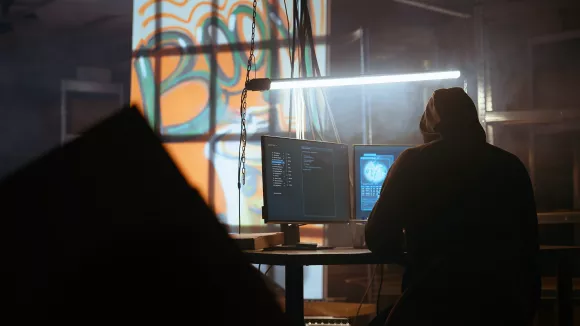 Europol: Στην Ελλάδα συνελήφθη ο βασικός ύποπτος δικτύου κυβερνοεπιθέσεων