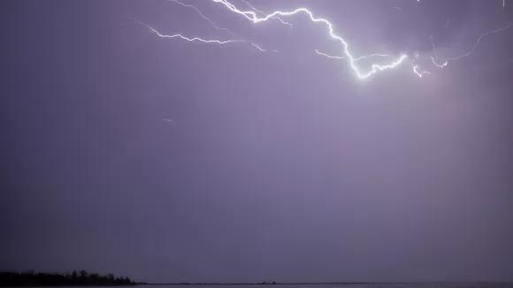Κεραυνοί και βροχές