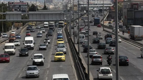 Κίνηση τώρα: Στο «κόκκινο» ξανά η Αττική - Καθυστερήσεις έως 30'