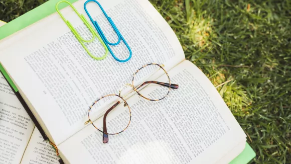 Τι σημαίνει η λέξη «ευτραπελία»