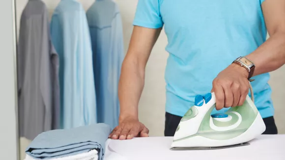 Ρούχα χωρίς ζάρες και... χωρίς σιδέρωμα - Δες πώς