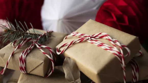 Δώρο Χριστουγέννων: Νωρίτερα φέτος η πληρωμή - Πώς το υπολογίζετε