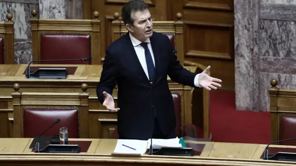 Σήμερα στις 11:00 οι ανακοινώσεις Χρυσοχοΐδη για την οπλοκατοχή