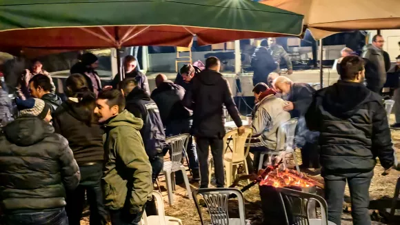 Στα μπλόκα και τα Χριστούγεννα οι αγρότες - Στην άκρη τα τρακτέρ για τους εκδρομείς