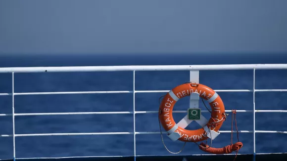 Αναπληρωτές: Εκπτώσεις σε ακτοπλοϊκά και αεροπορικά εισιτήρια ενόψει Χριστουγέννων