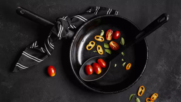 Πώς καταστρέφουμε τα αντικολλητικά τηγάνια χωρίς να το ξέρουμε