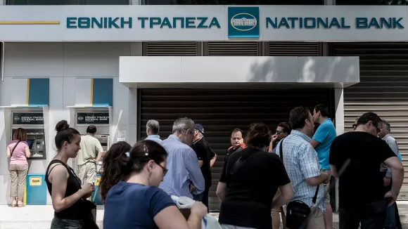 Επιδόματα «ανάσα» πριν τις γιορτές για πάνω από 1 εκατ. δικαιούχους