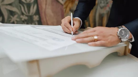 Κληρονομικό δίκαιο: Τερματίζονται τα χρέη - Τι αλλάζει σε διαθήκες, μοίρα