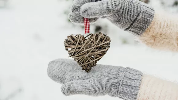 Εορτολόγιο: «Θεϊκή» γιορτή σήμερα Κυριακή, 7 Δεκεμβρίου