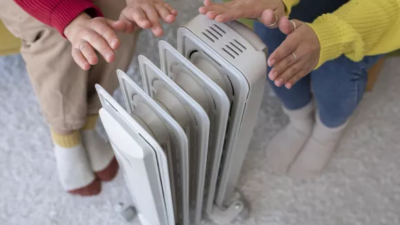 Επίδομα θέρμανσης έως 1.200€: Πότε θα δείτε την προκαταβολή στα ΑΤΜ