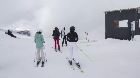 Χειμερινή σεζόν: Άνοιξαν 110 προσλήψεις σε χιονοδρομικά κέντρα της Ελλάδας