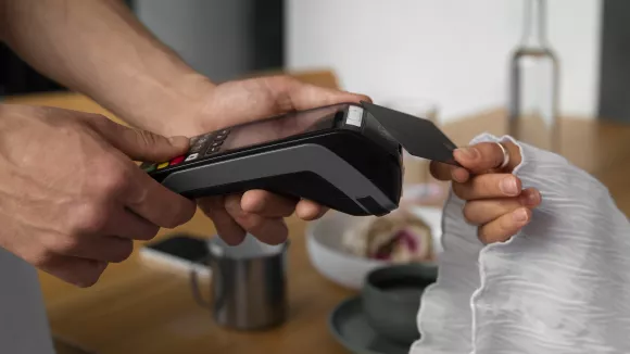 IRIS παντού από σήμερα - Τι αλλάζει στις πληρωμές