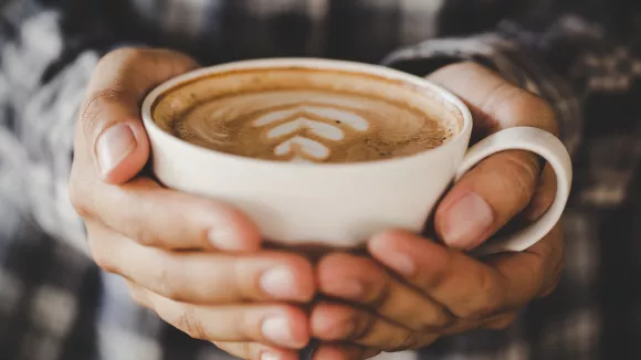 Το νούμερο ένα λάθος με τον καφέ που οι περισσότεροι κάνουμε το πρωί