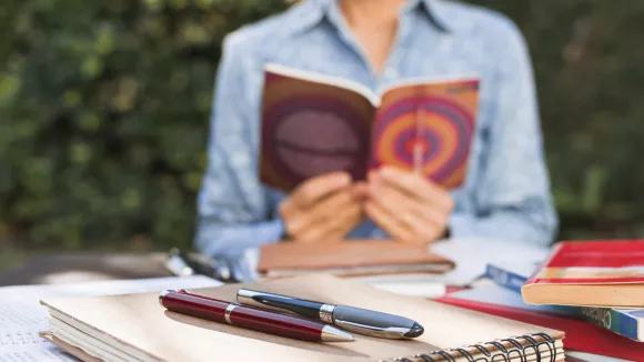 Τι σημαίνει η λέξη «ψαρός»