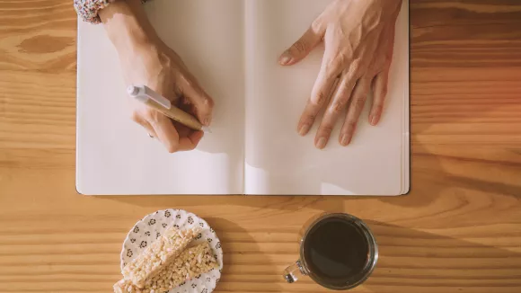 Τι σημαίνει η λέξη «ρόχθος»