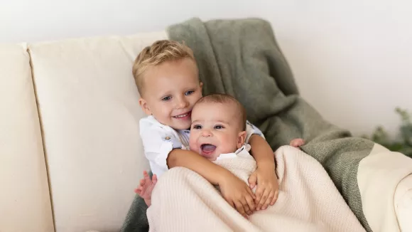 Νέο επίδομα για νεογέννητα: 1.000 ευρώ για κάθε παιδί