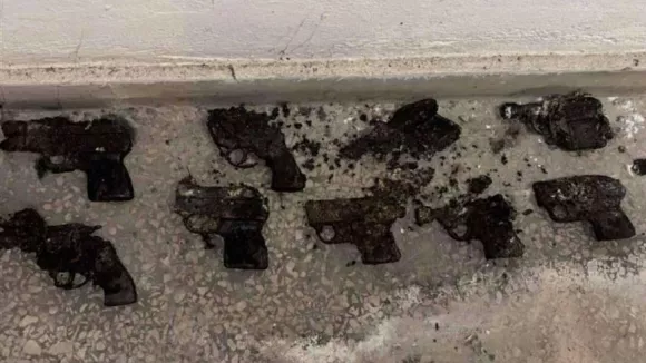 ΑΤ Κυψέλης: Βρέθηκε οπλοστάσιο κατά τη διάρκεια εργασιών στην αποχέτευση