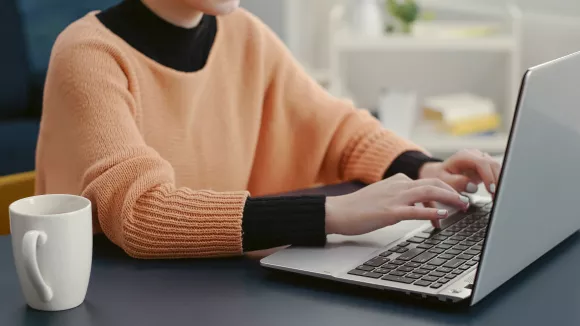 Δημόσιο: Τελευταία ευκαιρία για 690 θέσεις εργασίας - Αιτήσεις τώρα