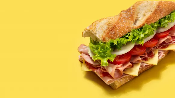 Πώς λέμε στα ελληνικά τη λέξη «σάντουιτς»