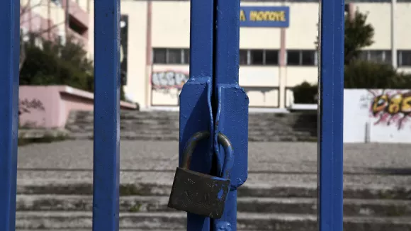 Κλειστά σχολεία σήμερα σε πολλές περιοχές της Ελλάδας - Η λίστα