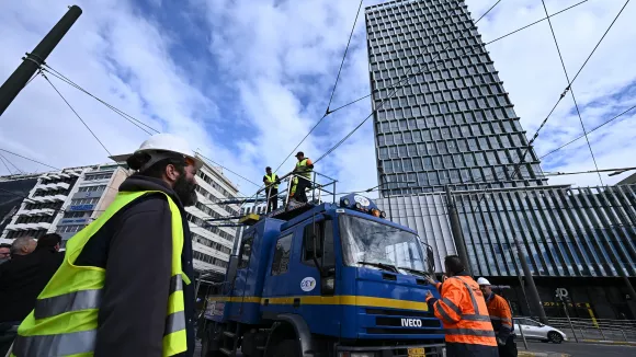 Τρόλεϊ τέλος: Ξεκίνησε η αποξήλωση του δικτύου των 144 χιλιομέτρων