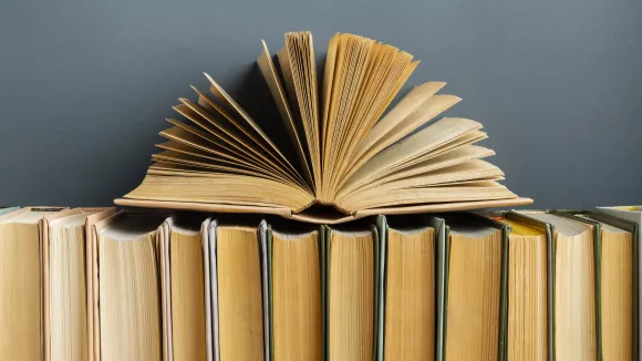 Βιβλία - books και λογοτεχνία