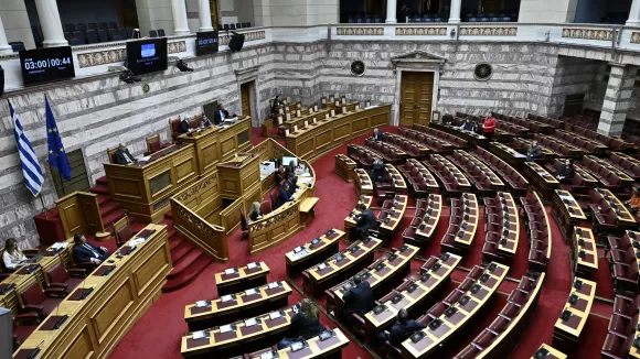 Οπλοκατοχή: Πέρασε ο νέος νόμος - Τα μέτρα για τις βεντέτες