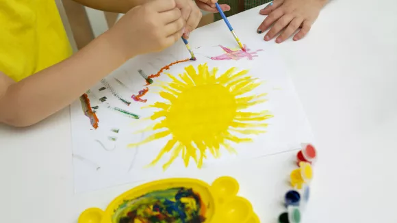 Βρεφονηπιακοί σταθμοί: Λήγουν οι αιτήσεις για 16 προσλήψεις στον Δήμο Ηρακλείου Αττικής