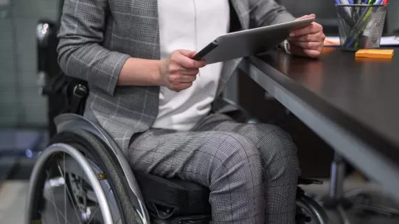 Προσλήψεις 2.000 ΑμεΑ σε Δήμους: Προλάβετε τις αιτήσεις