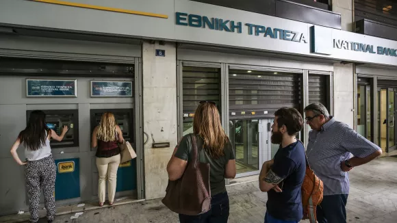 Συντάξεις και επιδόματα: Στα ΑΤΜ από σήμερα 4.312.406 δικαιούχοι
