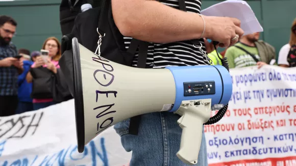 Συνδικαλιστικές διώξεις: Συνέλευση εργαζομένων και εκπαιδευτικών στο Πάντειο