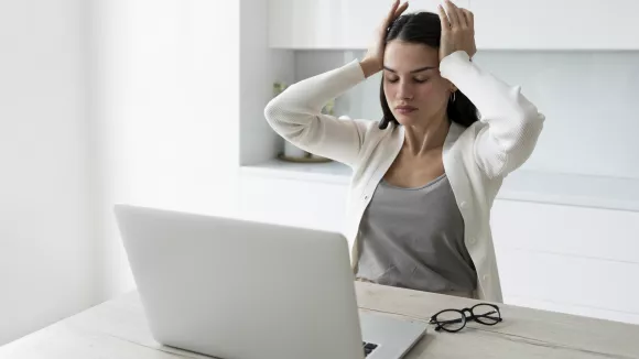 Ιστορίες Εργασιακής Τρέλας