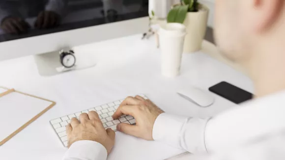 Θέσεις εργασίας και προσλήψεις