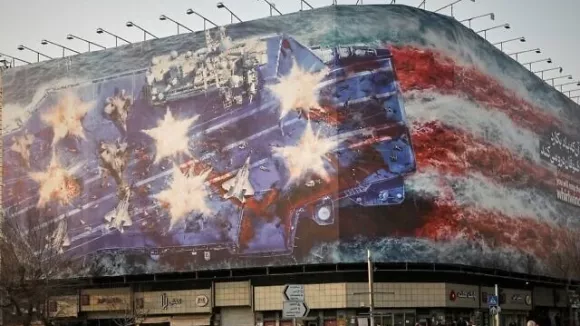 Κλιμακώνεται η ένταση: Το Ιράν προειδοποιεί ΗΠΑ για αντίποινα και κλείσιμο του Στενού του Ορμούζ