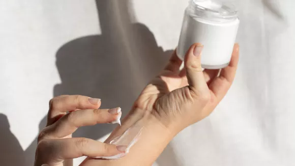 ΕΟΦ: Ανακαλεί παρτίδα καλλυντικού γνωστής εταιρείας