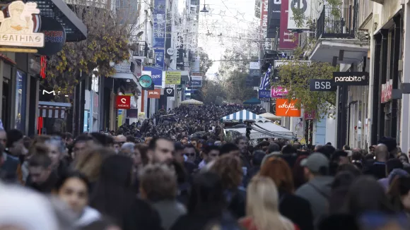 Πρεμιέρα αύριο για τις χειμερινές εκπτώσεις 2026 - Οι Κυριακές με ανοιχτά μαγαζιά