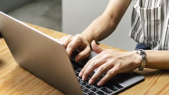 Δημόσιο: 238 προσλήψεις σε Δήμους, ΜΜΜ, ΕΦΑ, Υγεία και δημόσια τηλεόραση