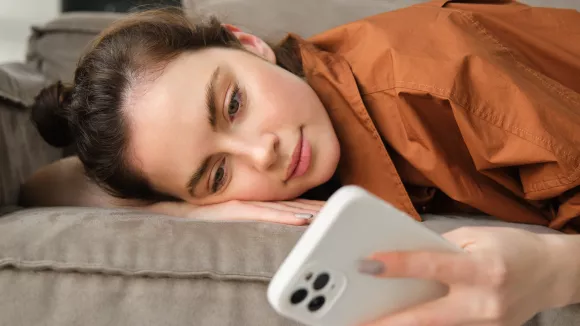 Κινητό στον ύπνο
