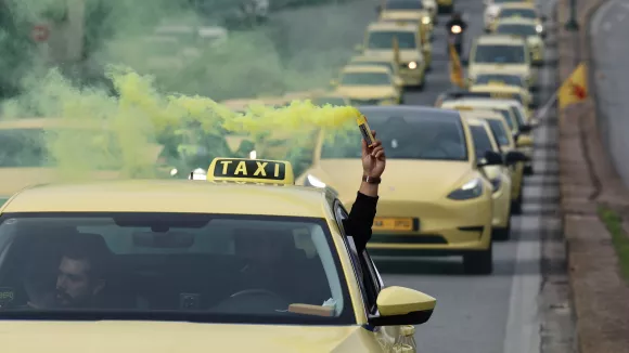 Ταξί: Έρχονται νέες 48ωρες απεργίες - Σε κρίσιμη συνεδρίαση ο ΣΑΤΑ