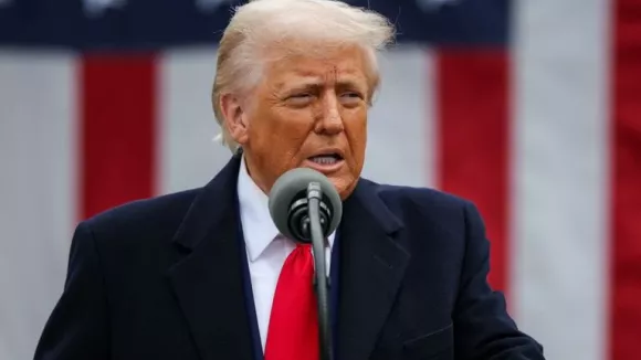 BBC: Ζητά την απόρριψη της αγωγής του Τραμπ για 10 δισεκατομμύρια δολάρια