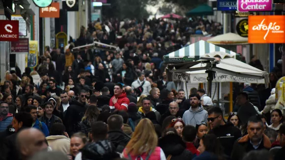 Χειμερινές εκπτώσεις 2026: Ποιες Κυριακές θα είναι ανοιχτά μαγαζιά