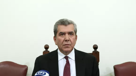 Αλέξης Μητρόπουλος: Νόμος «παγώνει» τις αυξήσεις των μισθών!