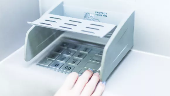 ΔΥΠΑ: Αυτόματo επίδομα 300 ευρώ - Πώς θα το πάρετε