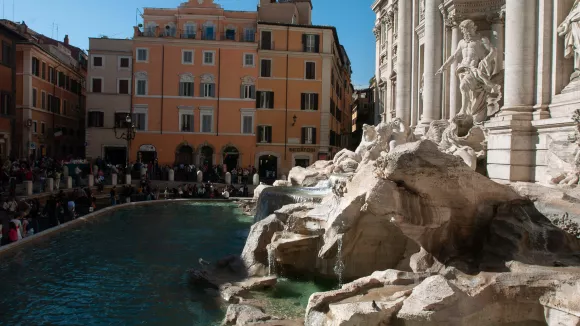 Φοντάνα ντι Τρέβι: Από σήμερα οι τουρίστες θα πληρώνουν δύο ευρώ εισιτήριο