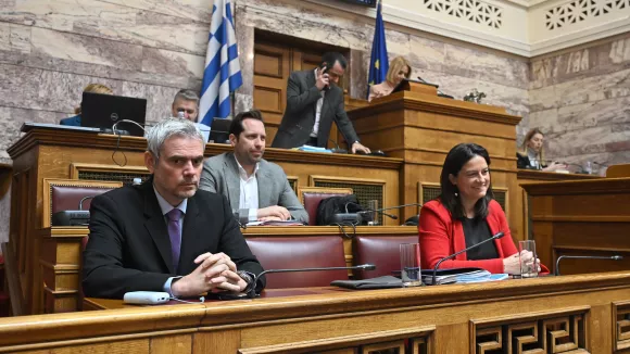 Κεραμέως στη Βουλή: «Η Κοινωνική Συμφωνία για τις ΣΣΕ δίνει μεγαλύτερο μέρισμα ανάπτυξης στους εργαζόμενους»