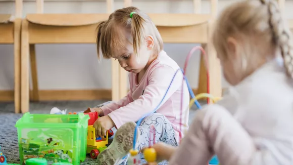 Μυτιλήνη: Εκτός θέσης η νηπιαγωγός μετά τις καταγγελίες για τρομοκράτηση παιδιών και εκπαιδευτικών