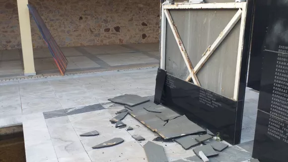 πλάκα καισαριανη 