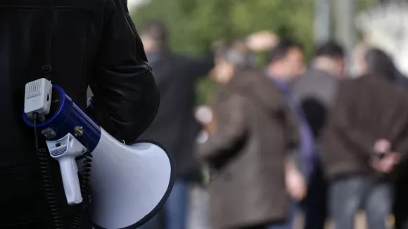 Στον δρόμο σήμερα οι δημόσιοι υπάλληλοι – Τρίωρη στάση εργασίας και συγκέντρωση στο ΣτΕ