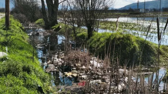 Τάφρος της Λαψίστας